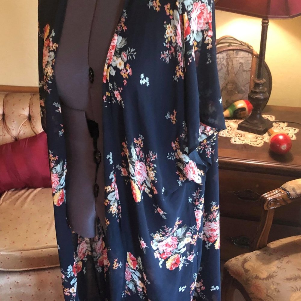 Plus size Floral Duster